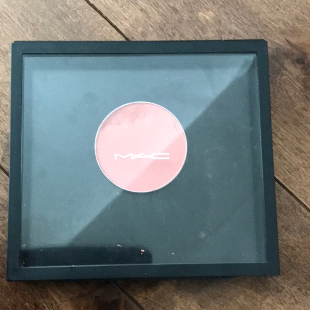 Mac Blush- Melba